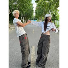 批发原版布刺绣工艺格纹大口袋伞兵裤工装裤<b class='q'>男</b>女设计感小众宽松长裤