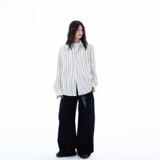 批发美式复古小众休闲条纹白色长袖衬衫男女宽松慵懒风衬衣<b class='q'>外套</b>
