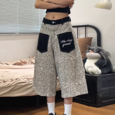 批发美式复古豹纹休闲短裤男女<b class='q'>潮</b>牌直筒百搭设计感小众阔腿七分裤