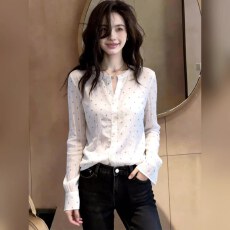 批发超好看白色立领<b class='q'>波点</b><b class='q'>衬衫</b>女2026新款高级感小众防晒V领娃娃衫上衣