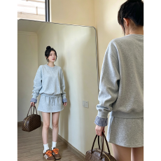 批发秋冬季高级感韩系chic<b class='q'>职业</b>时尚穿搭上衣搭配半身短裙高级两件套女