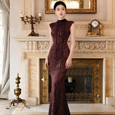 批发法式精致纯欲性感绝美小众浪漫轻奢显瘦修身植绒包臀鱼尾裙