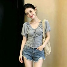 批发实拍 大码女装灰色V领褶皱短袖T恤<b class='q'>夏</b>季纯欲修身绑带上衣