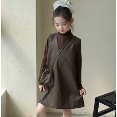 批发<b class='q'>女</b><b class='q'>童</b>皮<b class='q'>裙</b>套装2025新款秋季洋气时髦中小童休闲背心<b class='q'>裙</b>打底衫两件套