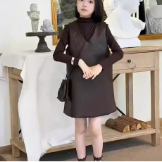 批发女童简约套装2026新款秋季洋气时髦中<b class='q'>小童</b>休闲背心裙打底衫两件套