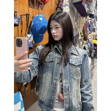 批发巨好看的早春水洗短款牛仔外套女春秋季高级感小个子宽松休闲上衣