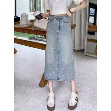 批发烫钻宽松半身牛仔裙女2026年<b class='q'>夏</b>季新款百搭后开叉牛仔包臀中长裙子