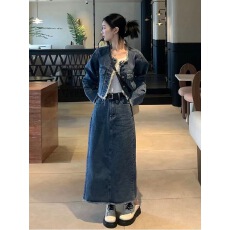 批发流行牛仔套装女<b class='q'>春秋</b>新款复古毛边牛仔短外套搭配开叉半身裙两件套