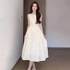 批发白色无袖吊带<b class='q'>背心</b>连衣裙子女夏2025新款爆款收腰显瘦海边度假<b class='q'>长裙</b>