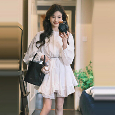 批发小个子白色长袖衬衫连衣裙子女装夏2025<b class='q'>新款</b>早秋穿搭波西米亚短裙