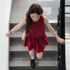 批发小个子洋气减龄<b class='q'>无袖</b>背心红色连衣<b class='q'>裙</b>子女夏2025新款巨好看绝美短<b class='q'>裙</b>