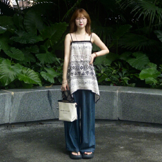 批发法式<b class='q'>不规则</b>吊带背心<b class='q'>连衣裙</b>子女夏季2025年新款海边度假高级感短裙