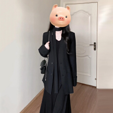 批发高级感宴会<b class='q'>连衣裙</b>子<b class='q'>女</b>夏2025新款早秋穿搭一整套黑色西装吊带长<b class='q'>裙</b>