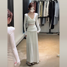 批发法式长袖碎花<b class='q'>连衣裙</b>子女2025新款早秋温柔高级感显瘦甜美长裙套装