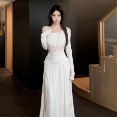 批发法式长袖碎花<b class='q'>连衣裙</b>子女2025新款早秋温柔高级感显瘦甜美长裙套装