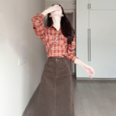 批发2025新款韩系氛围感穿搭套装长裙早秋季复古气质格子衬衫<b class='q'>连衣裙</b>子