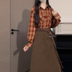 批发2025新款韩系氛围感穿搭套装长裙早秋季复古气质格子衬衫<b class='q'>连衣裙</b>子