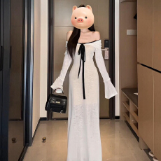 批发韩系秋季穿搭2025年新款巨好看的温柔大方一字肩设计感连衣裙子女