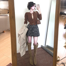 批发法式复古长袖碎花<b class='q'>连衣裙</b>子女秋季2025新款气质早秋穿搭一整套装裙