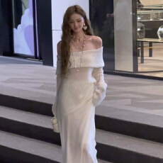 批发法式慵懒风白色一字肩针织<b class='q'>连衣裙</b>子女2025早秋季新款<b class='q'>露肩</b>长裙套装