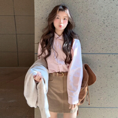 批发法式粉色<b class='q'>衬衫</b>女上衣早秋季2025新款毛衣<b class='q'>外套</b>内搭<b class='q'>衬衣</b>巨好看套装裙