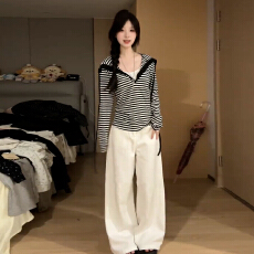 批发2025新款韩系高级感连帽条纹长袖<b class='q'>t</b><b class='q'>恤</b>女早秋季修身内搭打底衫上衣