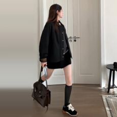 批发巨好看黑色翻领<b class='q'>夹克</b>外套<b class='q'>女</b>秋冬2025新款韩系棒球服小个子香风上衣