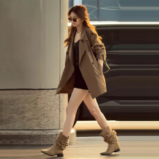 批发韩系气质高级感风衣外套女短款2025<b class='q'>秋</b>季新款正肩小个子巨好看大衣