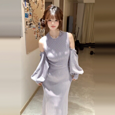 批发紫色<b class='q'>露肩</b>长袖针织<b class='q'>连衣裙</b>子女秋冬2025新款法式气质巨好看收腰长裙