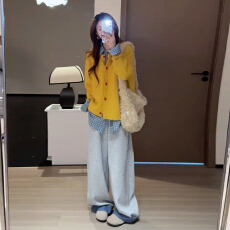 批发<b class='q'>黄色</b>毛衣针织开衫外套女秋冬季2025新款慵懒风高级感韩系宽松上衣