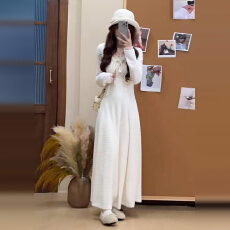 批发<b class='q'>白色</b>长袖针织连衣裙子女秋冬季2025新款巨好看配大衣打底内搭<b class='q'>长裙</b>