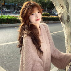 批发韩系粉色软糯甜美毛衣外套<b class='q'>秋</b>冬2025年新款慵懒松弛感针织开衫上衣