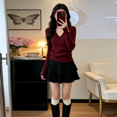 批发法式高级感灰色v领<b class='q'>毛衣</b>女秋冬2025新款可外穿内搭打底衫针织上衣