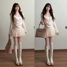 批发2025新款纯欲miu系粉色针织套装连衣裙子女秋冬季法式a字<b class='q'>蓬蓬</b>短裙