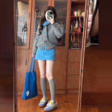 批发复古波点蓝色毛衣<b class='q'>开衫</b>针织连衣裙子女2025新款秋冬气质短裙两件套