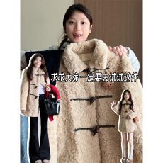 批发2026新款牛角扣仿羊羔毛绒外套女秋冬季小个子香风加厚摇粒绒大衣