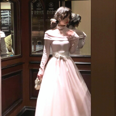 法式富家千金气质蕾丝拼接连衣裙子女冬2026新款跨年小香内搭长裙