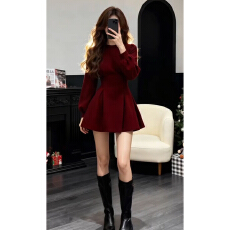 批发过年新年战袍红色<b class='q'>连衣裙</b>女秋冬2026新款高级感小个子收腰a字短裙