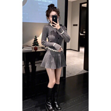 批发法式千金风灰色长袖针织连衣裙子女秋冬季2026新款超好看冬装套裙