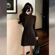 批发美拉德穿搭毛衣吊带<b class='q'>连衣裙</b>子女秋冬季2026新款巨好看套装包臀短裙
