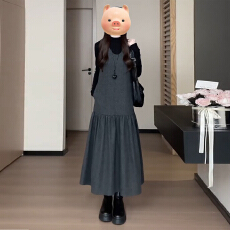 批发法式气质黑色打底衫背心<b class='q'>连衣裙</b>子女冬季2026新款巨好看穿搭一整套