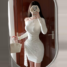 批发法式纯欲白色斜肩<b class='q'>连衣裙</b>子女2026新款<b class='q'>春秋</b>高级感气质收腰包臀短裙