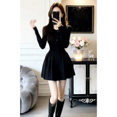 批发早春小个子黑色法式针织<b class='q'>连衣裙</b>子女<b class='q'>冬季</b>2026新款气质收腰绝美短裙