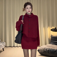 批发小个子气质高级感富家千金miu系红色新年针织连衣裙子女<b class='q'>套装</b>早春