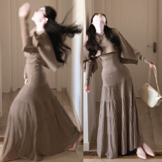 批发韩系巨好看穿搭一整套2026<b class='q'>新款</b>斗篷毛衣针织连衣裙女早春<b class='q'>长裙</b>套装