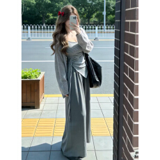 批发2026新款灰色<b class='q'>不规则</b>吊带三件套装女夏季巨好看韩系穿搭一整套ootd