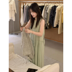 批发海边度假风减龄小个子绿色无袖连衣裙韩系气质宽松显瘦背心裙<b class='q'>春</b>夏