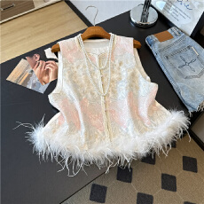 批发实拍新中式国风马甲<b class='q'>背心</b>鸵鸟毛提花坎肩外搭<b class='q'>真丝</b>盘扣马夹上衣女秋