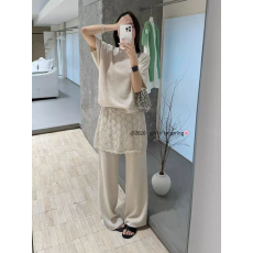 批发十三行韩系<b class='q'>蝙蝠</b>袖圆领针织毛衣春夏新款勾花拼接屁帘休闲裤两件套