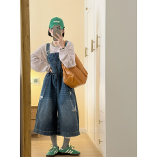 批发潮牌一线品牌折扣捡漏小个子七分阔腿裤宽松垂坠感蓝色牛仔<b class='q'>背带裤</b>